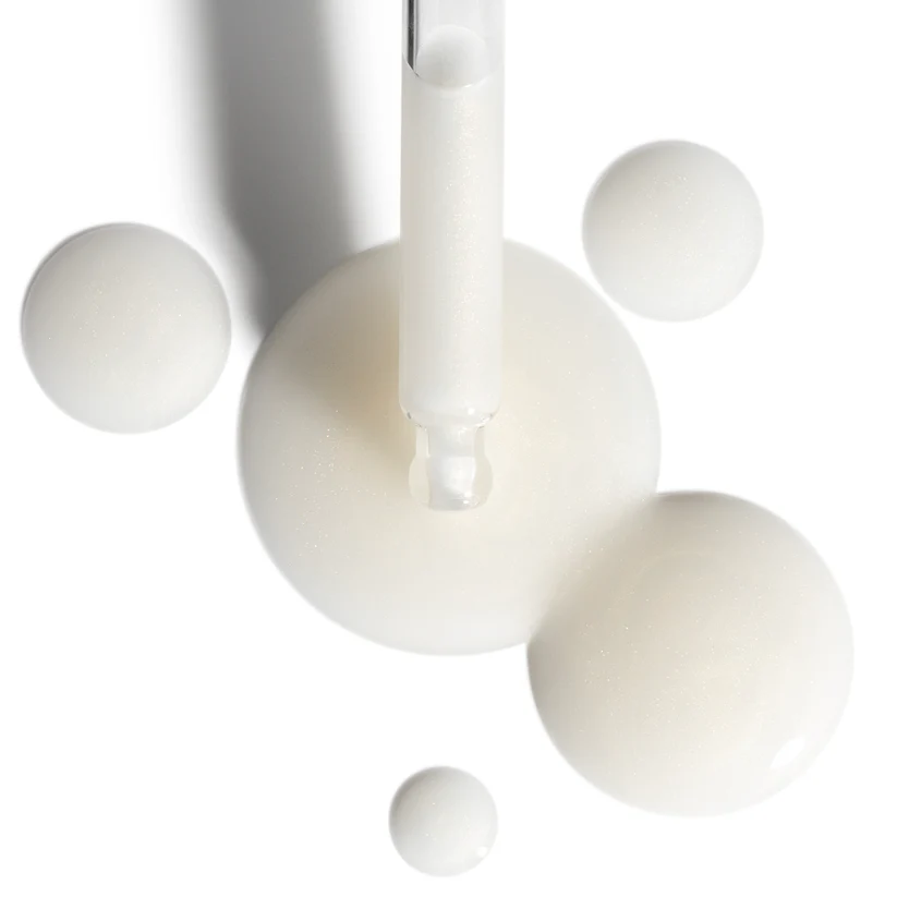 Chantecaille 24K Gold Serum Intense: Radiance & Hydration | 30ml - Image 2